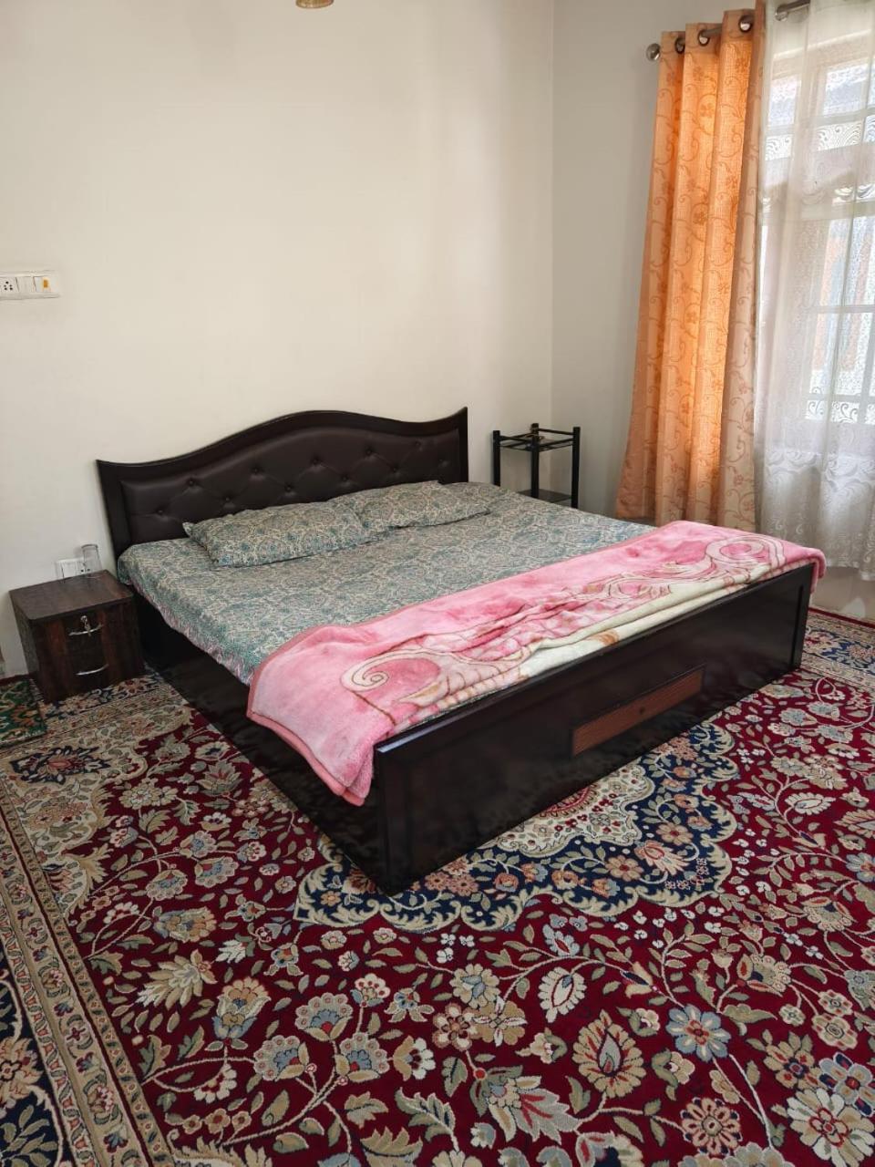 Bed and Breakfast Mir Manzil Srīnagar Exterior foto